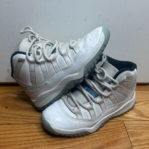 Nike Air Jordan 11 Retro ‘White Legend Blue’ 378039-104 Sneakers Kids Size 12.5C